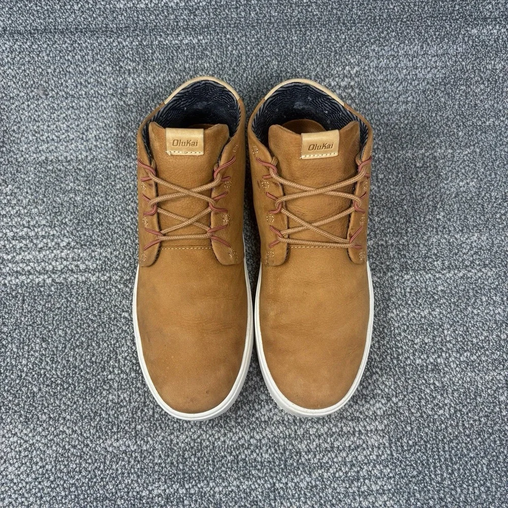 OluKai Men's Size 10 Nana Hele Natural Tan Suede Leather Chukka Boots 10449-8787